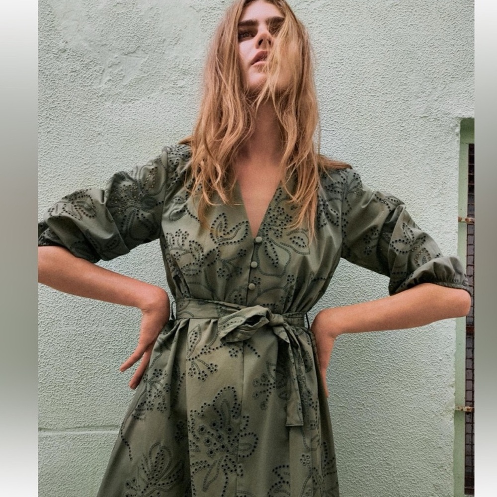 ZARA DRESS - Picture 2 of 11